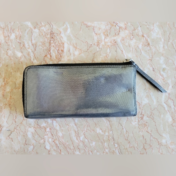 Vintage Coach Poppy Leather Metallic Silver Wallet - Picture 3 of 5